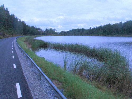 Cycling to Askersund.